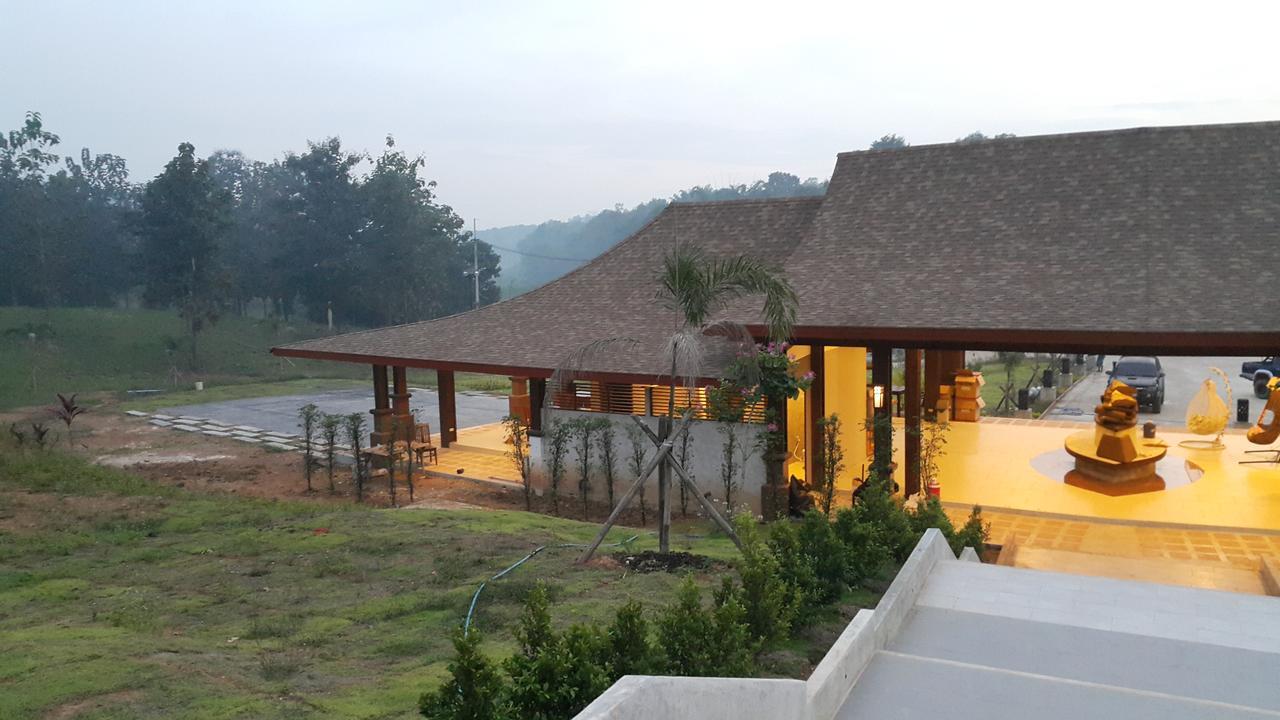 Phu Chom Mork Resort Sangkhla Buri Eksteriør billede