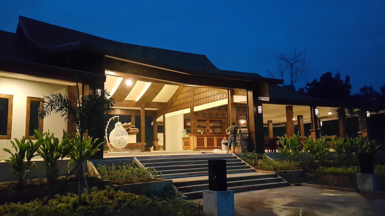 Phu Chom Mork Resort Sangkhla Buri Eksteriør billede