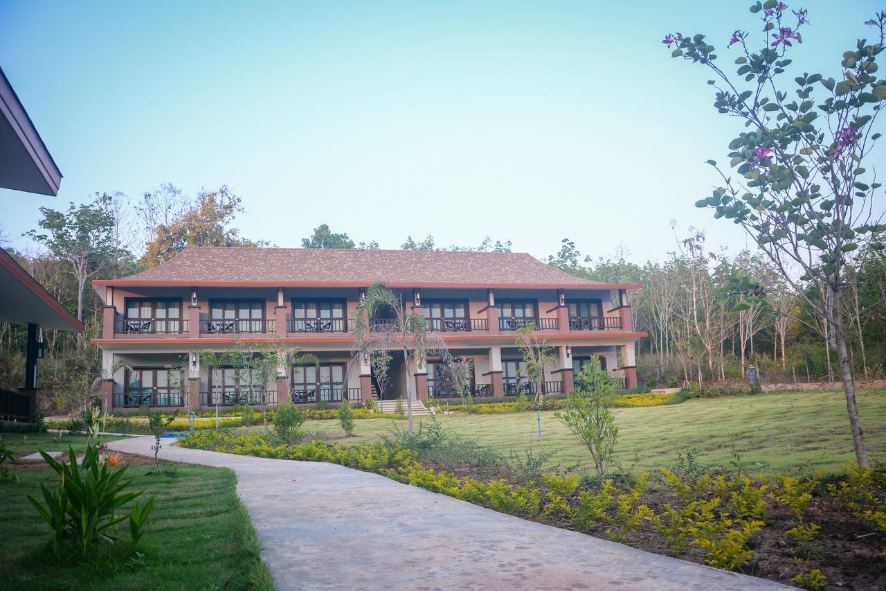 Phu Chom Mork Resort Sangkhla Buri Eksteriør billede