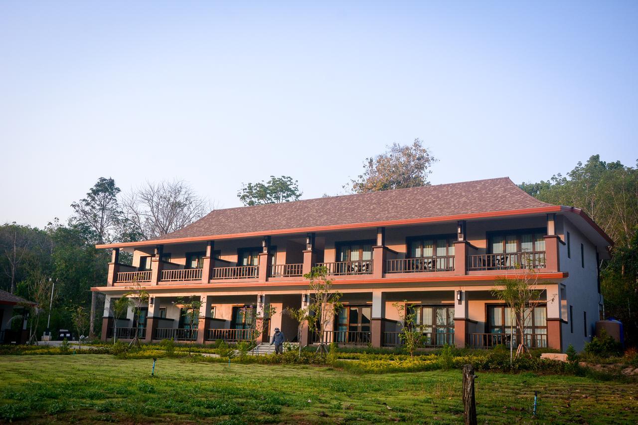 Phu Chom Mork Resort Sangkhla Buri Eksteriør billede
